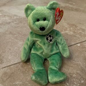 🐻 Ty “Kicks” Green Soccer Beanie Baby Bear Plush Toy